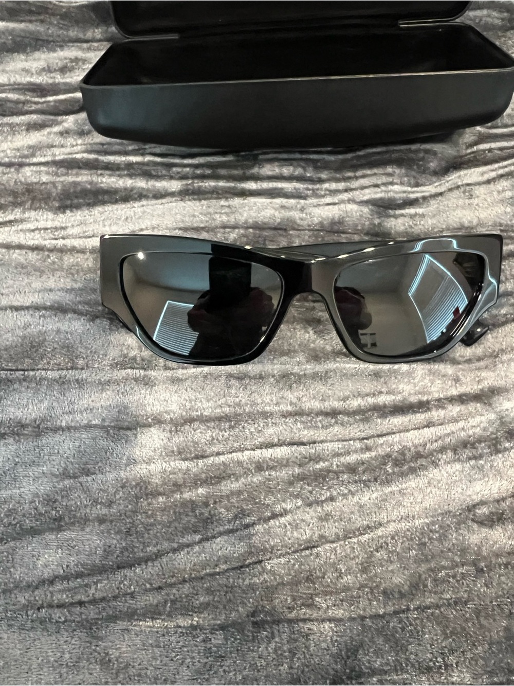 Versace V Logo Sunglasses | Black/Gold | Full Inclusion
